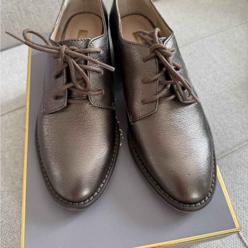 Louise et Cie Brown Leather Oxfords with Lace-Up Design